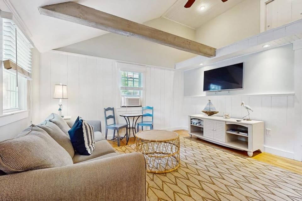 Salty Kisses Unit 20 House in West Yarmouth