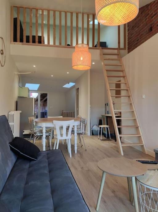 Gîte L' Escale Ponote - Centre ville - Appart 90m2 Apartment in Auvergne-Rhône-Alpes