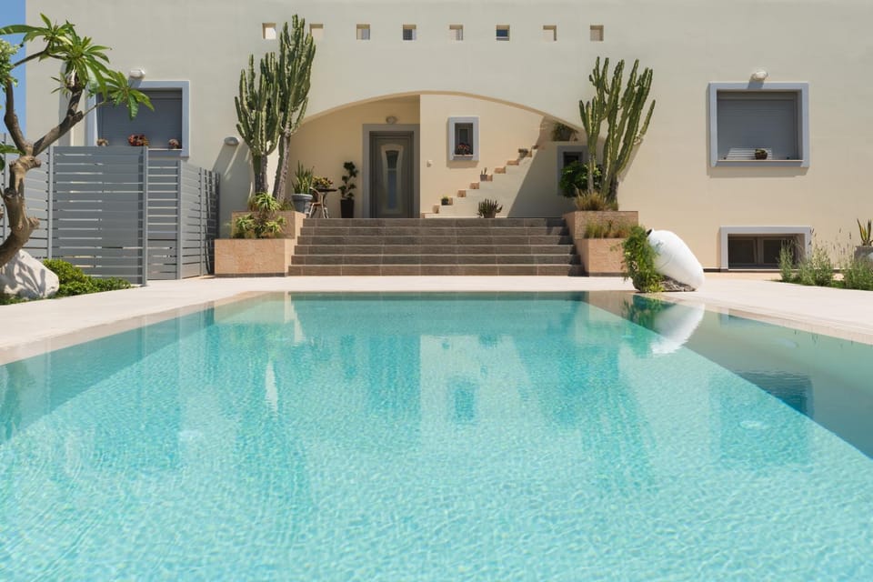 Property building, Pool view, Swimming pool