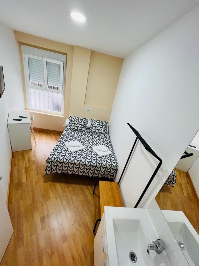 Hospedaje Puente de Vallecas Bed and Breakfast in Madrid