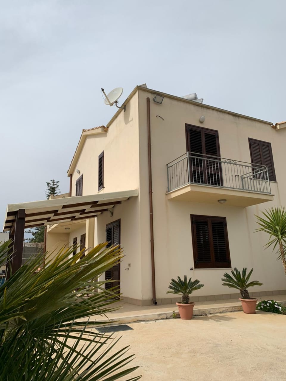 Property building, Day