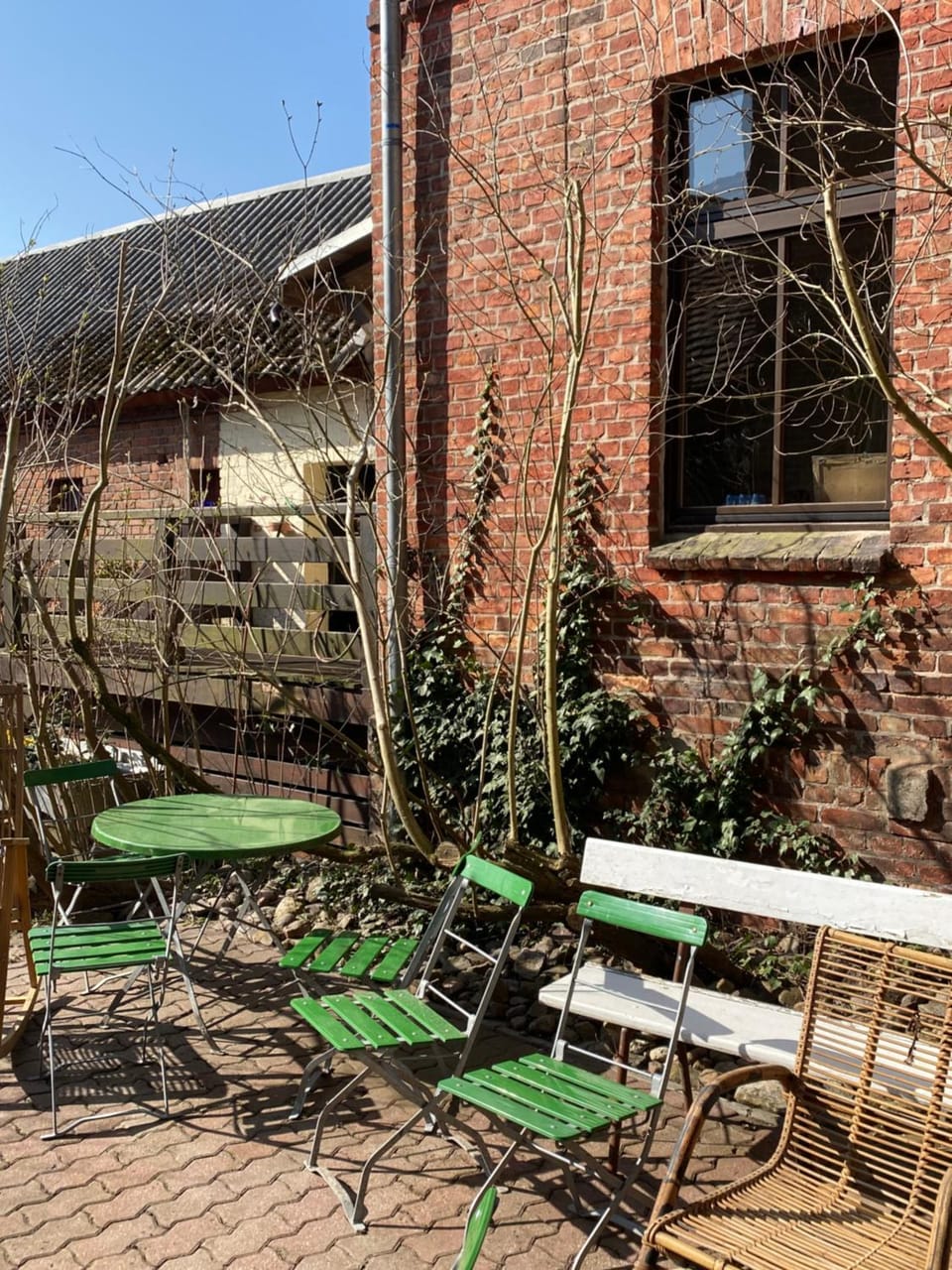 Patio, Communal lounge/ TV room, Spring, BBQ facilities, Balcony/Terrace