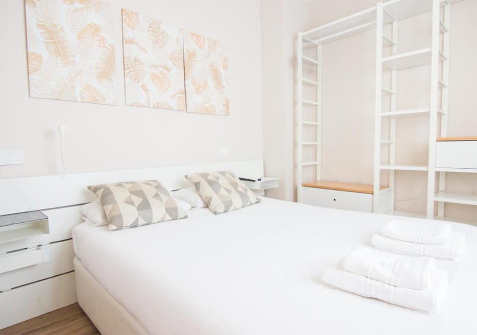 RentalSevilla Molviedro Apartment in Seville