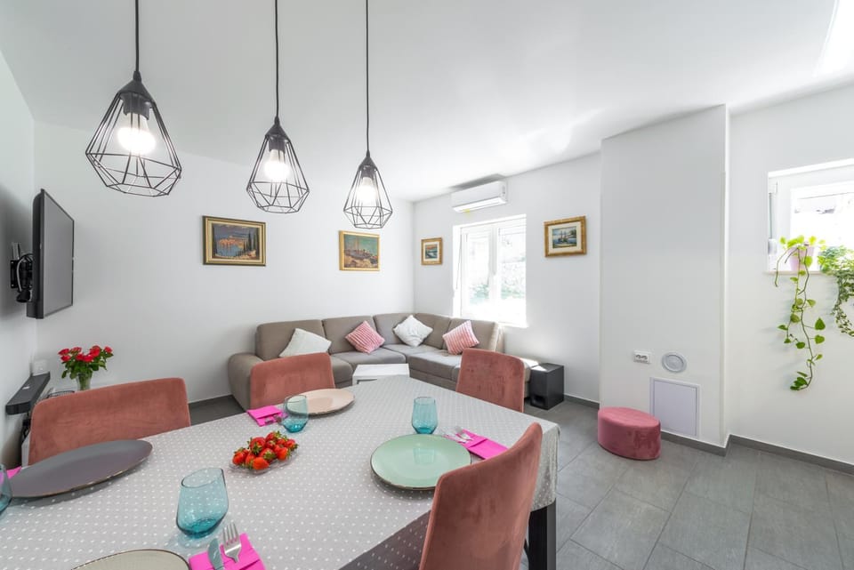 Ana & Mia Apartment Apartment in Dubrovnik