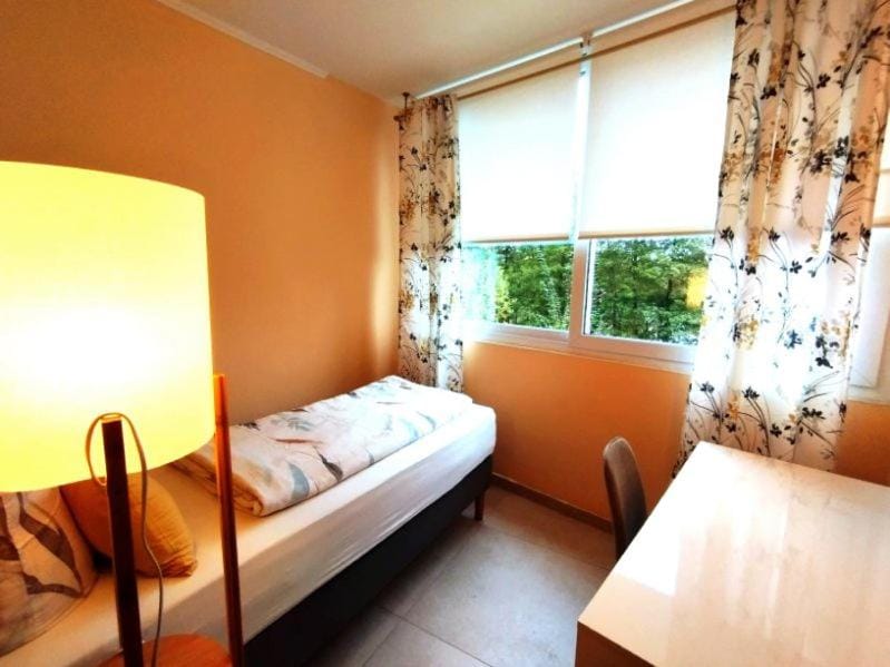 Bed, Bedroom