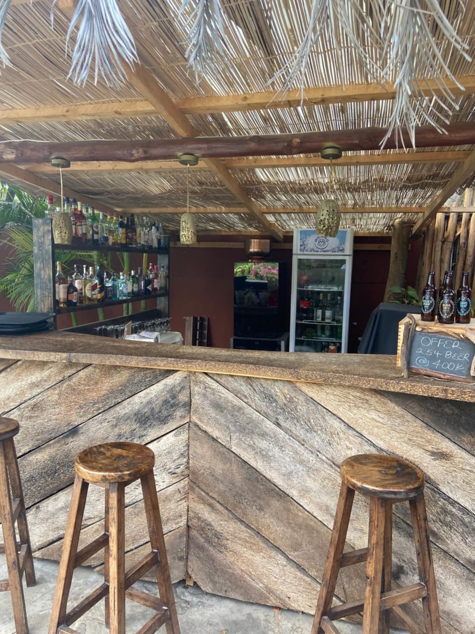 Lounge or bar, Food and drinks, Drinks
