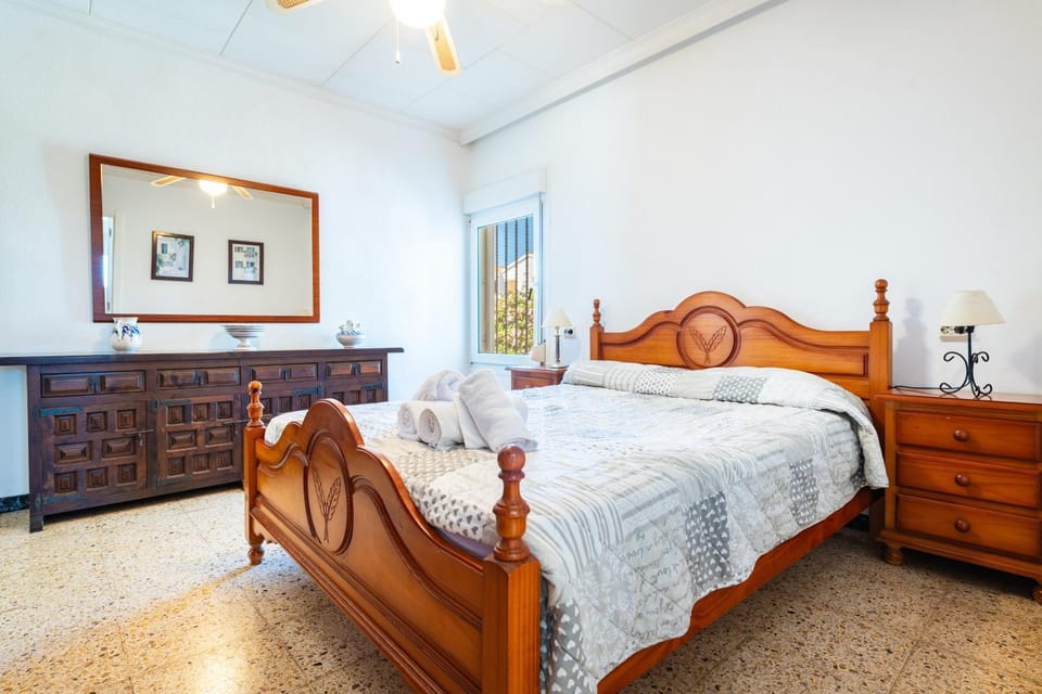 Living room, Bedroom