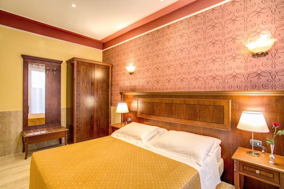 Bed, Photo of the whole room