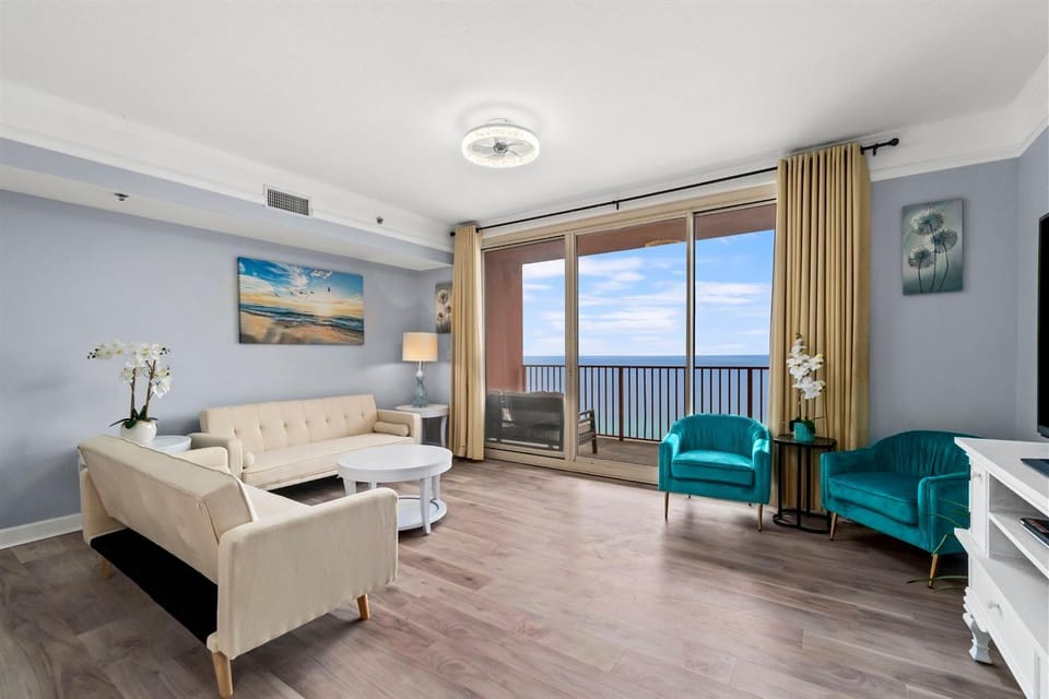 Oceanfront PCB Resort Condo w/ Balcony + Views! House in Panama City Beach