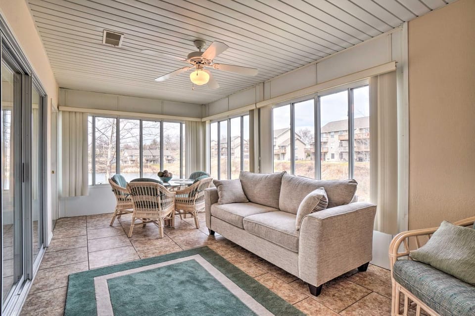 Branson Condo w/ Sunroom Near Downtown! House in Branson