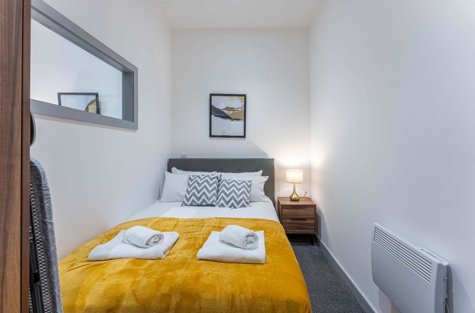 Budget 1 Bedroom Apartment in Dudley Apartment in Stourbridge