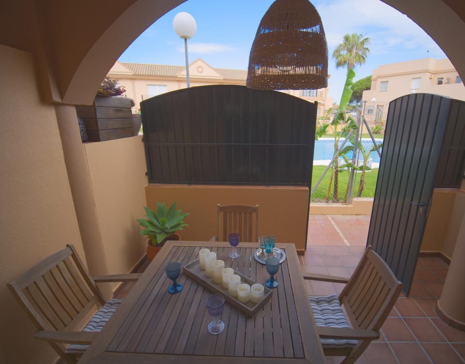 Apartamento Residencial Al Andalus 117, La Barrosa, Chiclana, Incluye parking a unos metros del mar Apartment in Chiclana de la Frontera