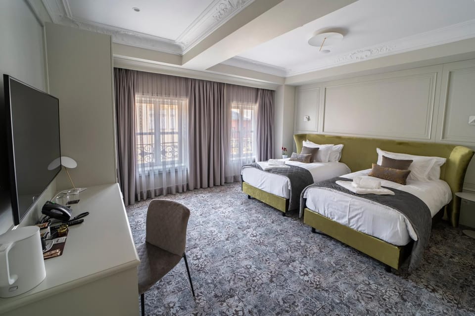 TV and multimedia, Photo of the whole room