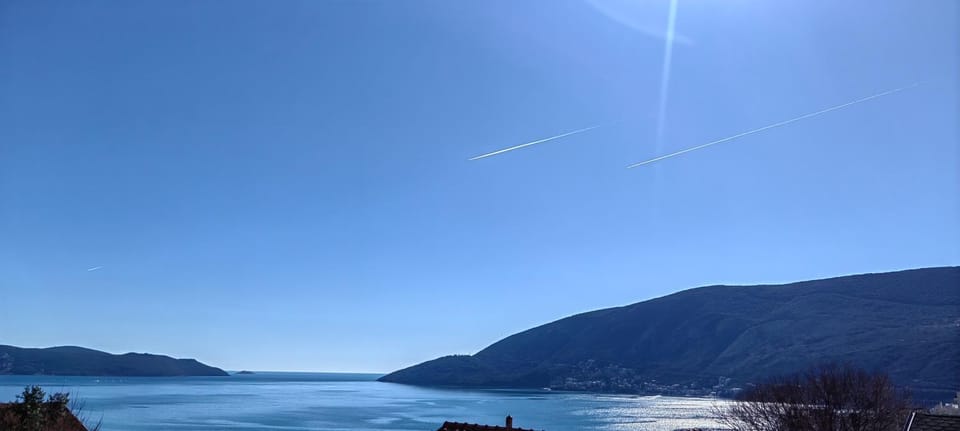 Day, Natural landscape, Mountain view, Sea view