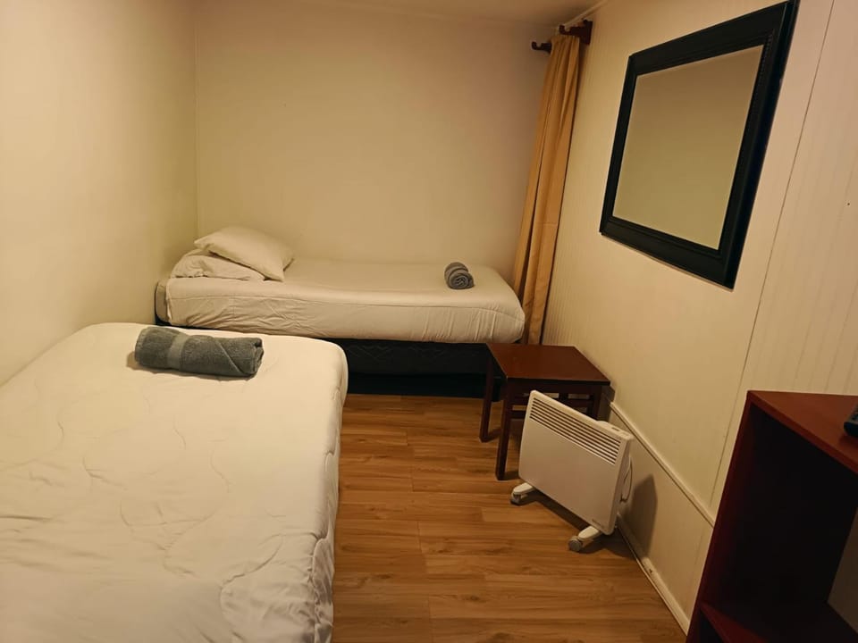 Bed, TV and multimedia, heating