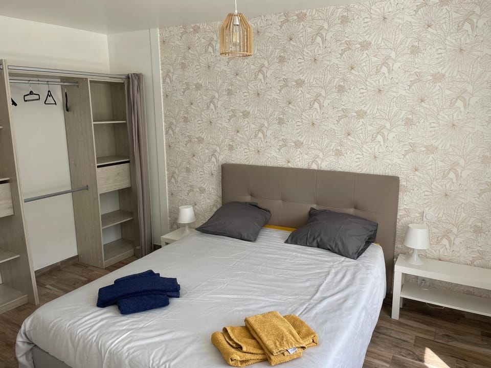 maison totalement rénovée 3 chambres au coeur du village House in Brittany