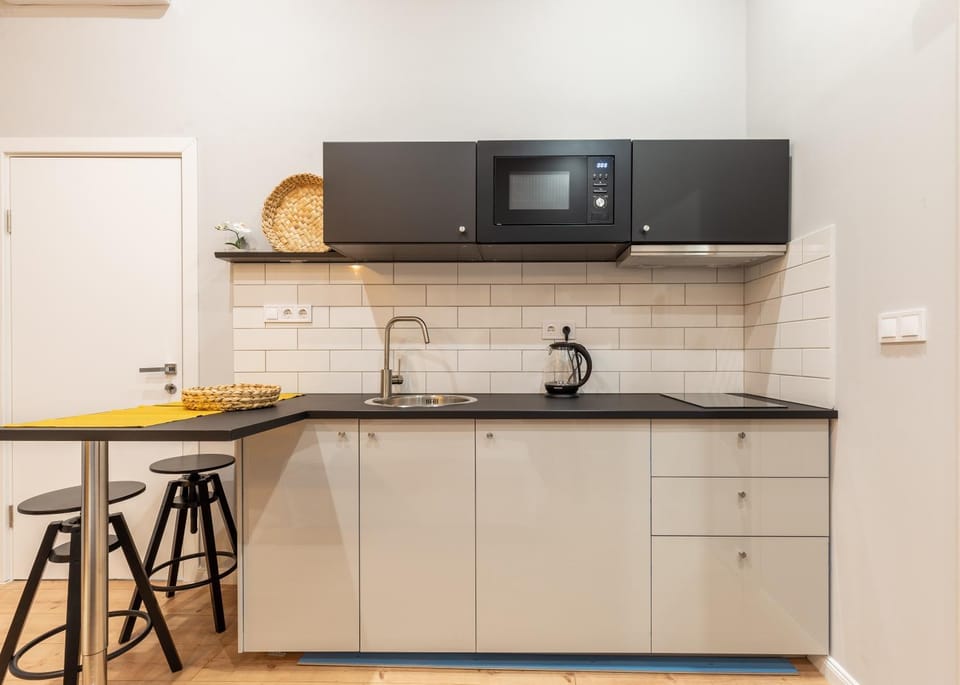 Kitchen or kitchenette, oven, stove, toaster