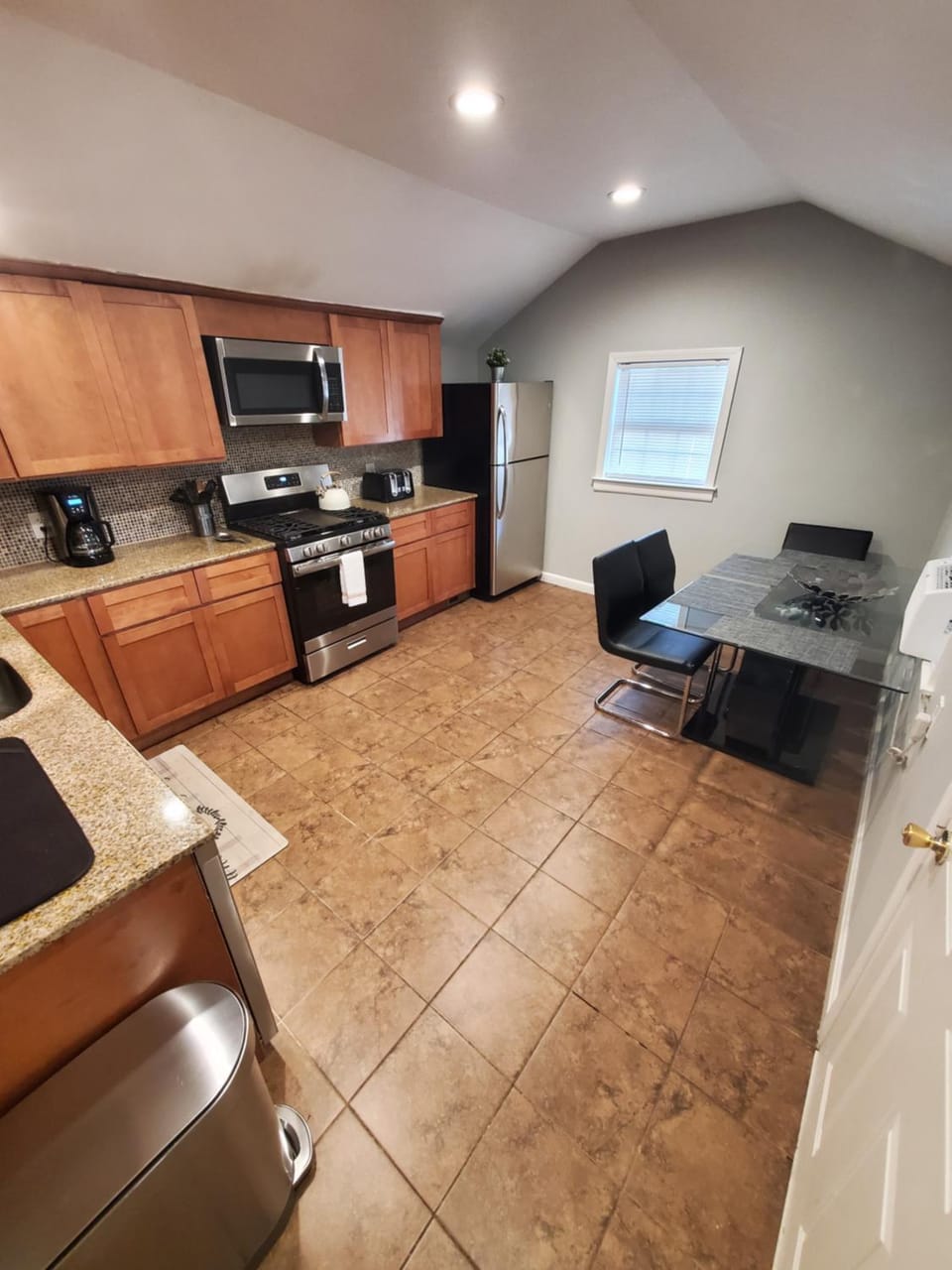 Dining area, Communal kitchen