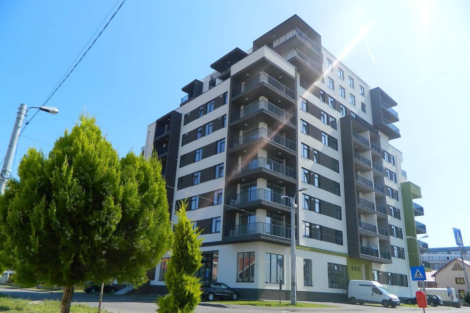 Property building, Street view