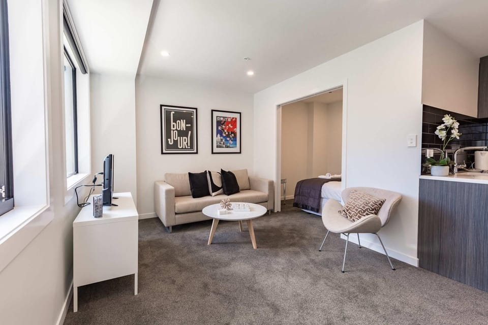 Beautiful 2BR Unit next to Myers Park Zodiak Stays Apartment in Auckland