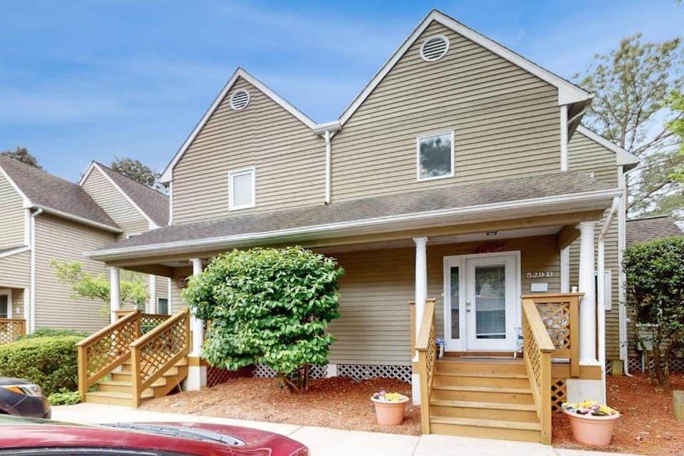 Stewards Watch --- Spinnaker Court 529 Unit D House in Bethany Beach