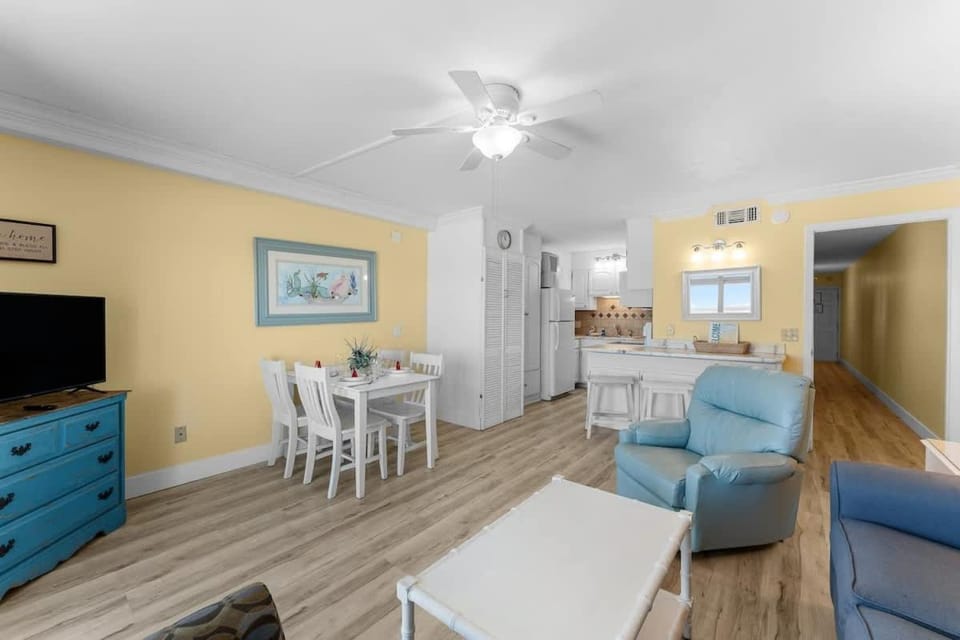 The Summit 726 House in Upper Grand Lagoon