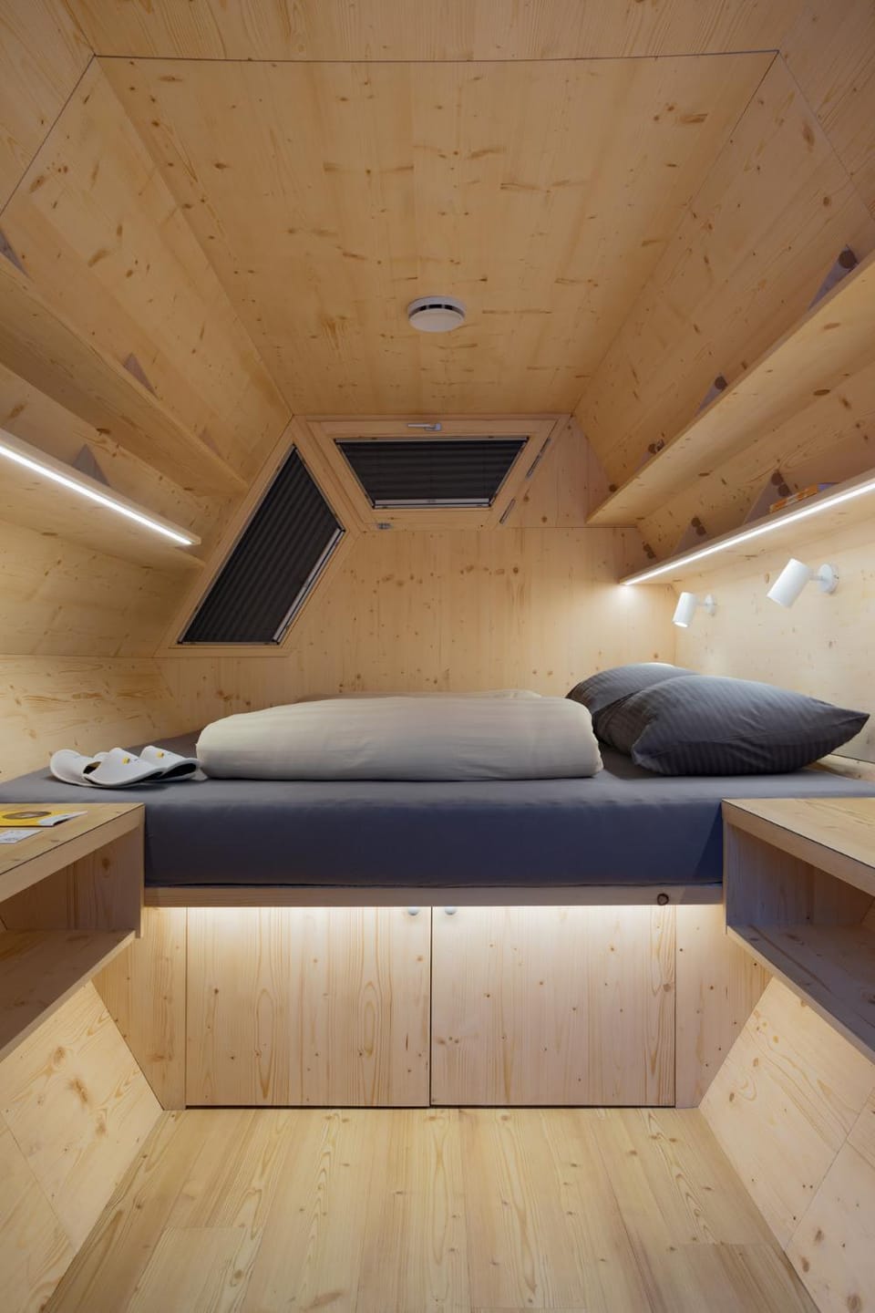 Honeybee Hostel - Hiša kranjske čebele Bed and Breakfast in Slovenia