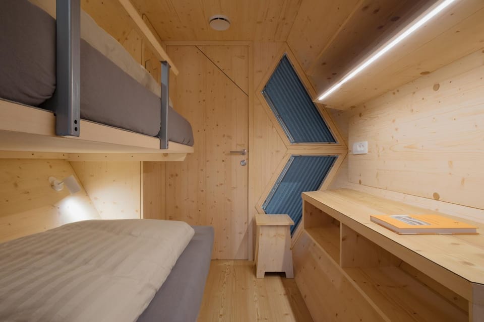 bunk bed