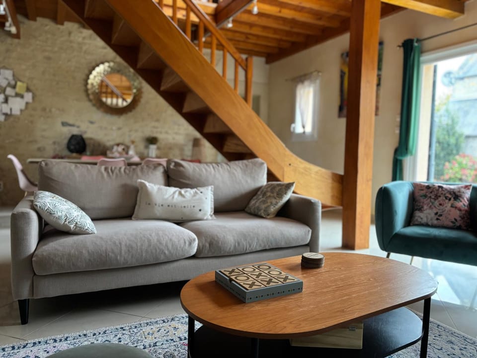 Living room, Seating area