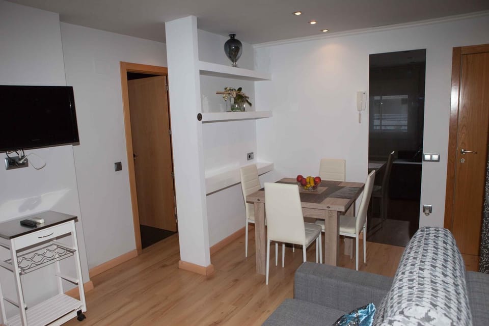 TV and multimedia, Living room, Dining area