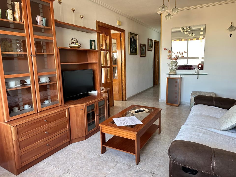 Homely Apartments Paseo Del Mar Apartment in Torrevieja