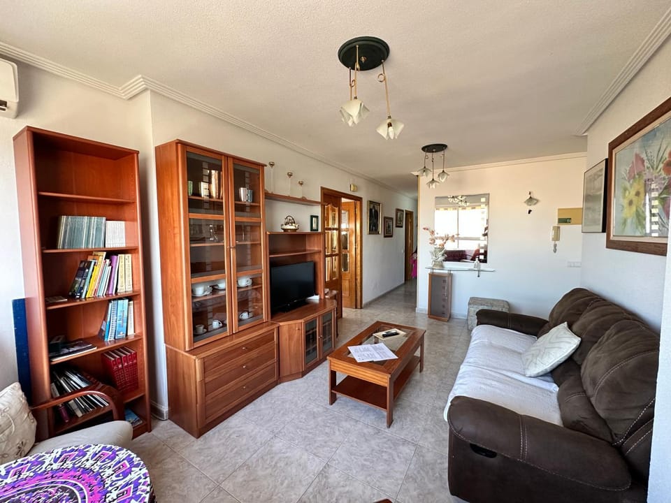 Homely Apartments Paseo Del Mar Apartment in Torrevieja
