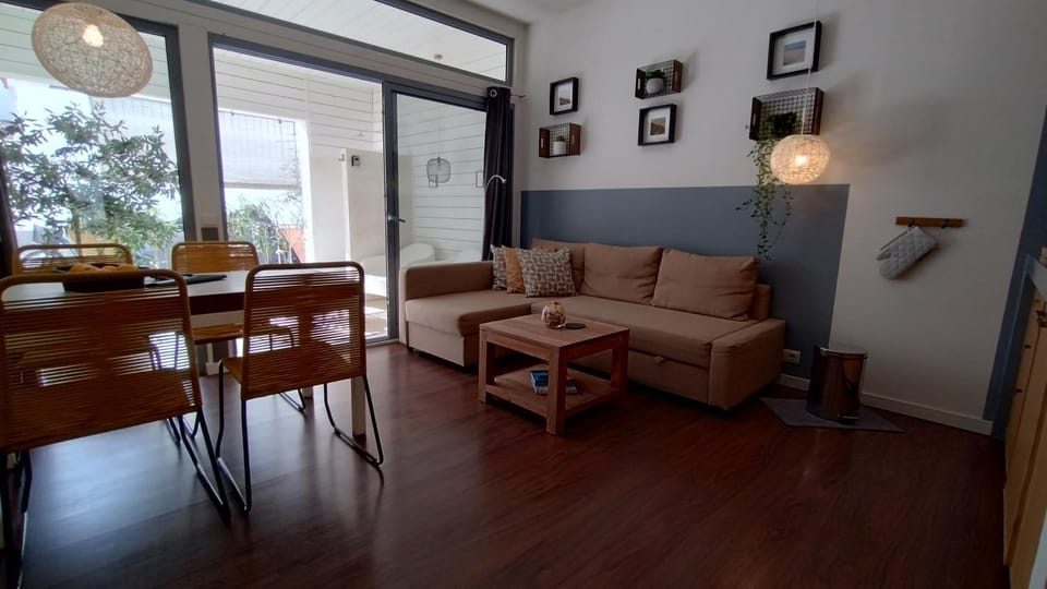 Balcony/Terrace, Living room, Dining area