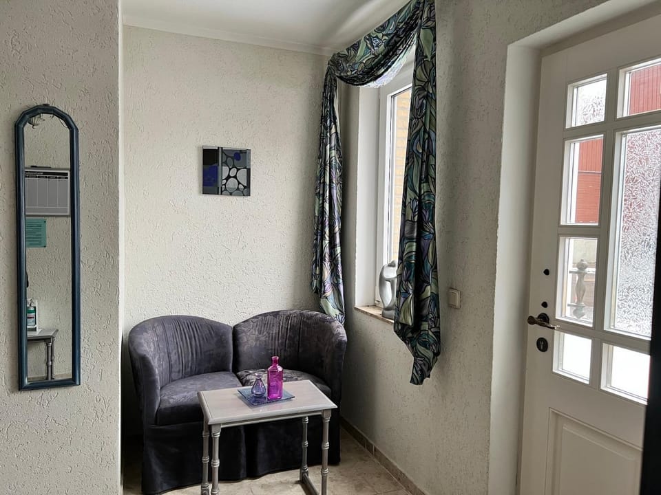 Lobby or reception, Seating area