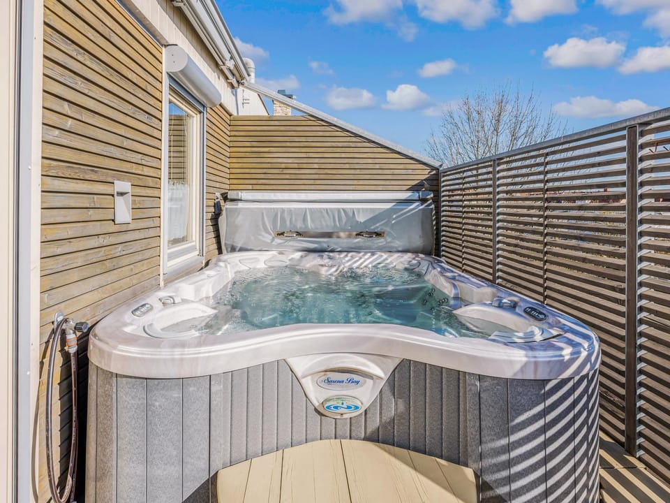 Hot Tub, Balcony/Terrace