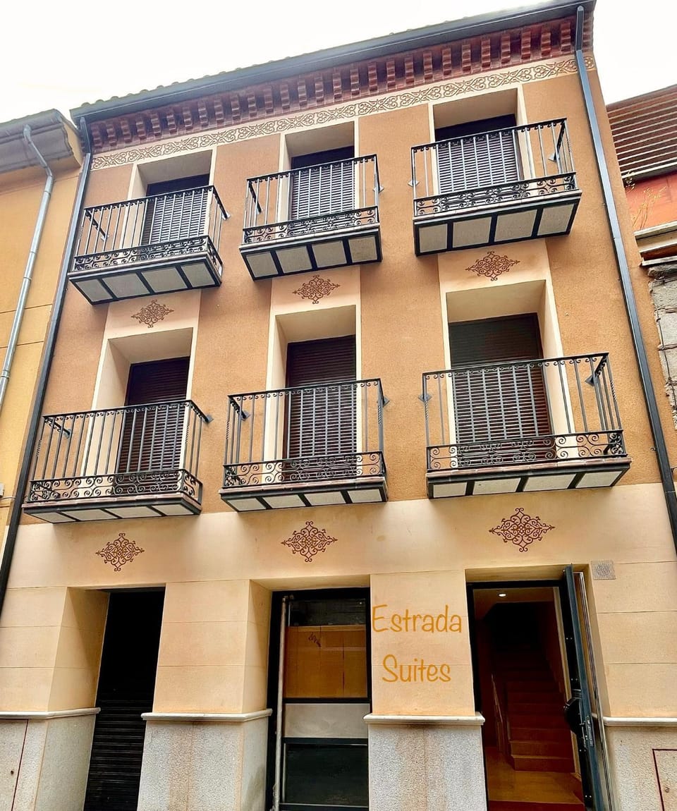 Estrada Suites Apartment in Ávila‎