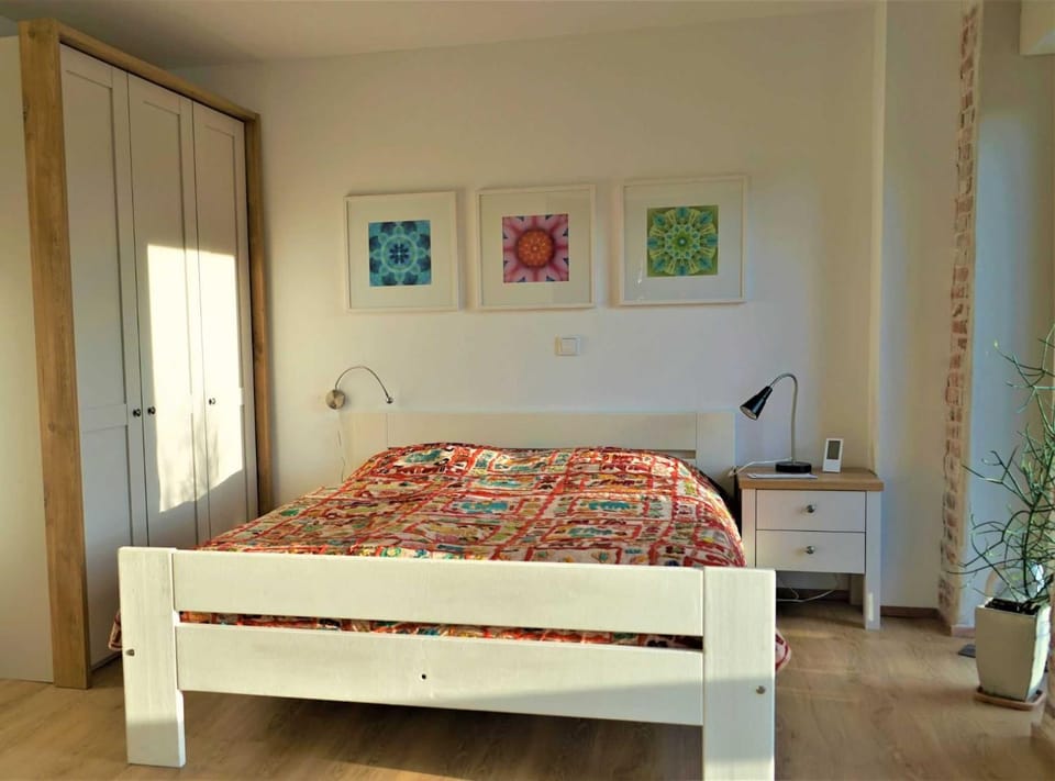 Bed, Bedroom, wardrobe