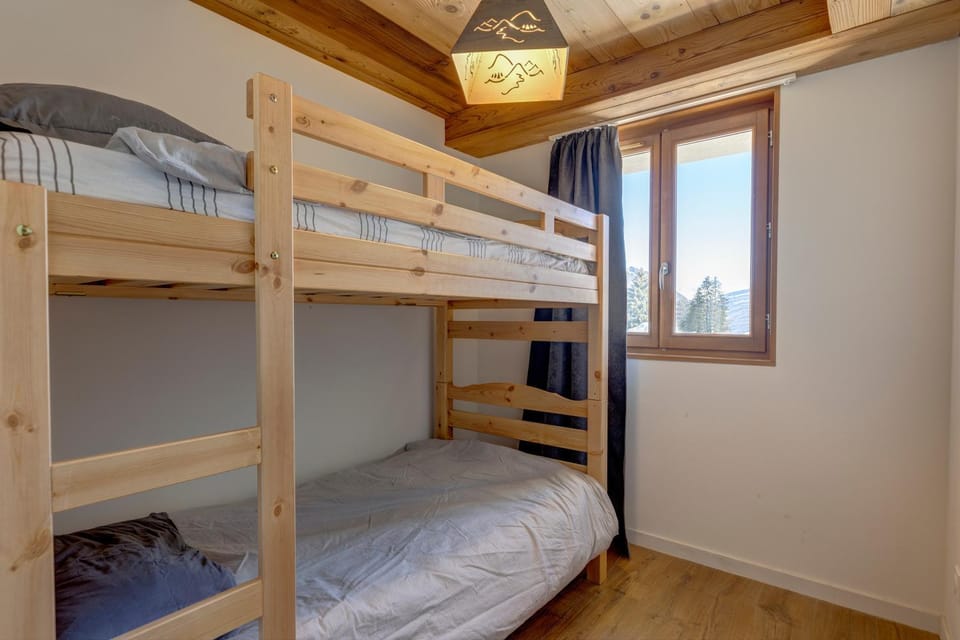 bunk bed