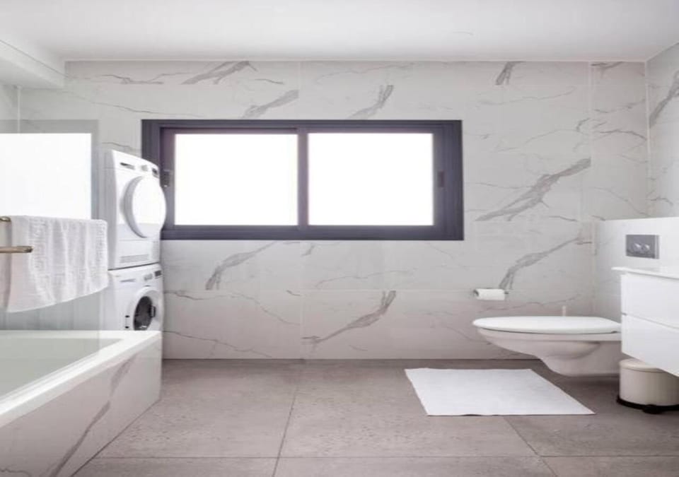 Bathroom, Bath, washing machine