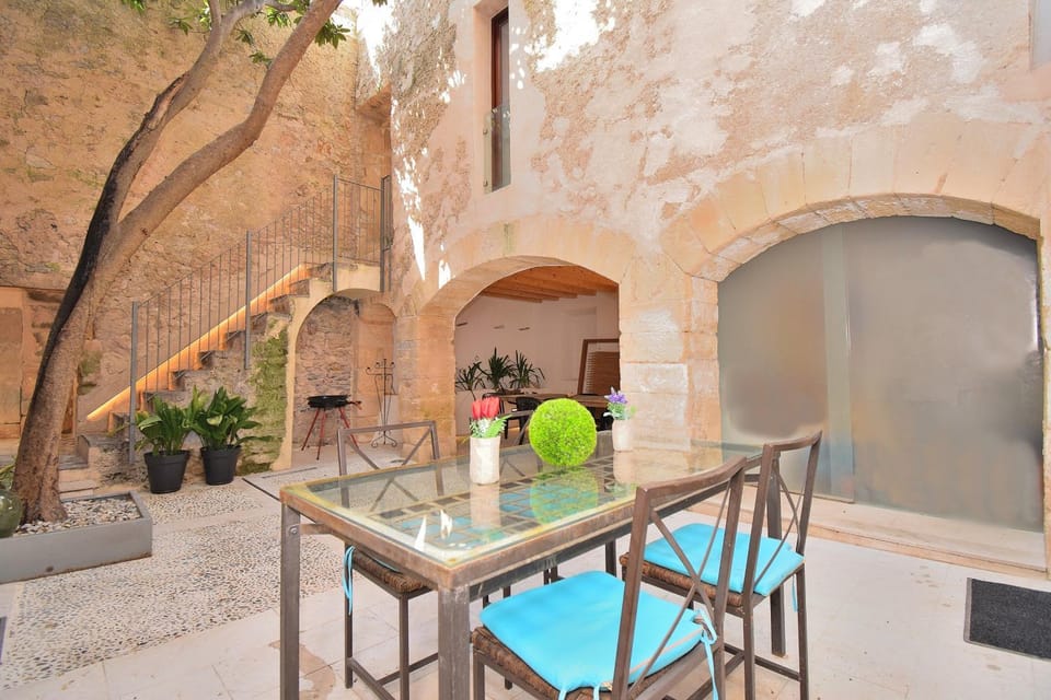 Patio, Day, Garden, Balcony/Terrace, Dining area, Garden view