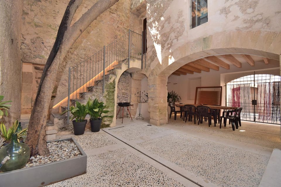 Patio, Off site, Day, Garden, Balcony/Terrace, Lobby or reception