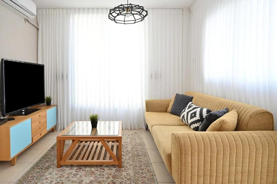 Stylish 2BR by Rothschild by HolyGuest Apartment in Tel Aviv-Yafo