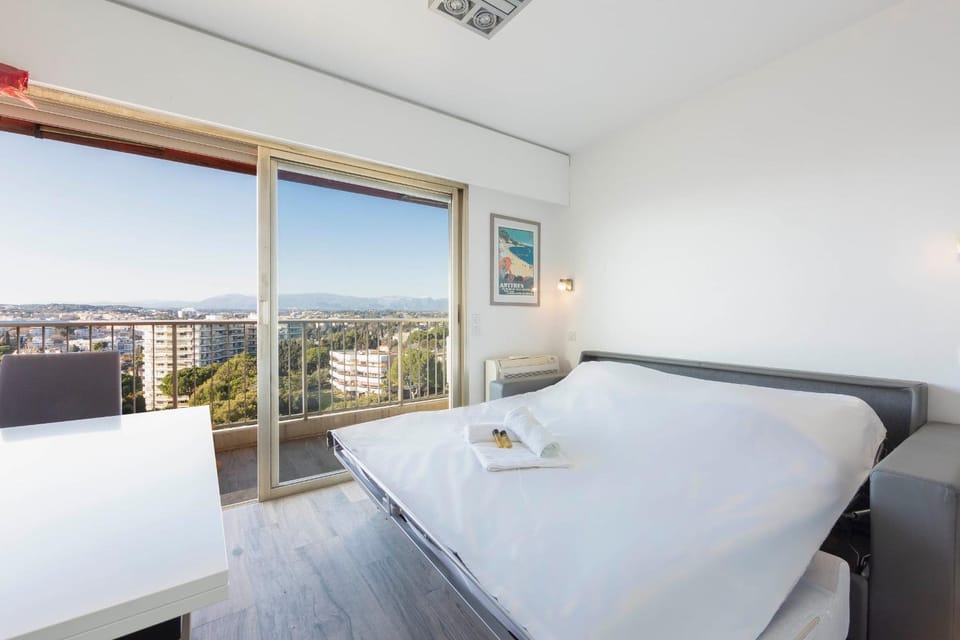 Balcony/Terrace, Photo of the whole room