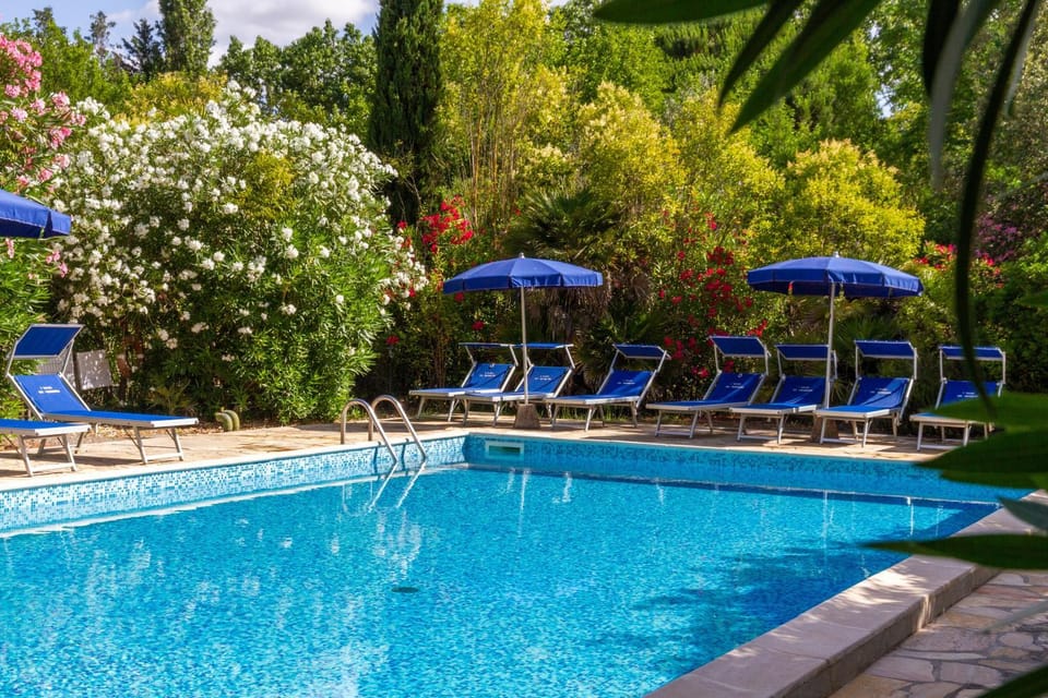 Property building, Swimming pool