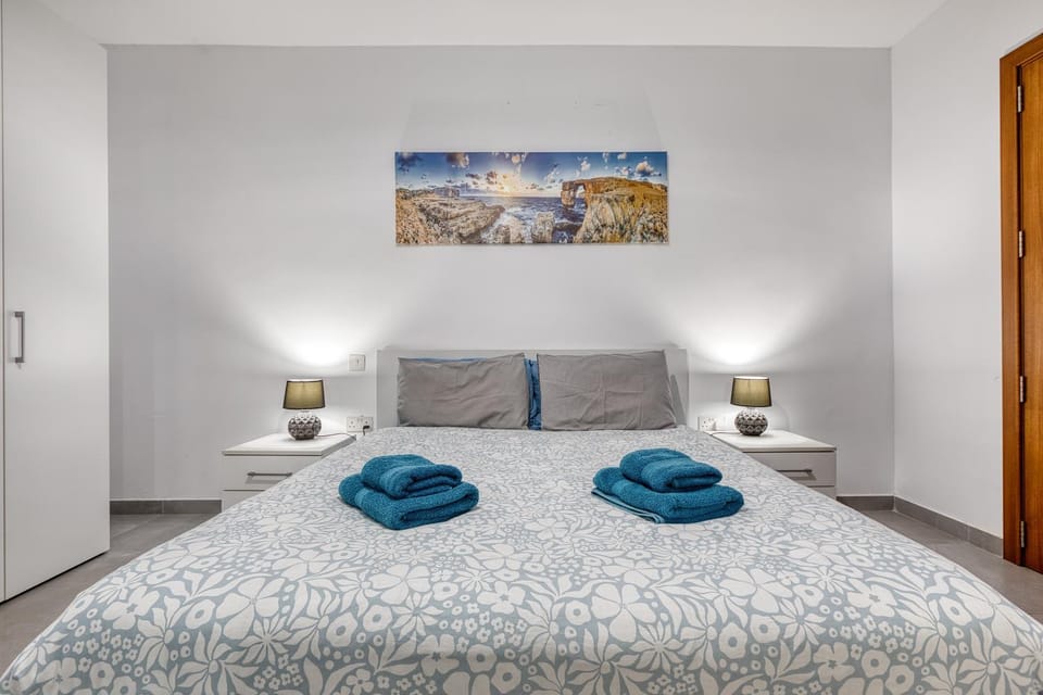 Modern 3-bedroom apartment Pieta Apartment in Malta