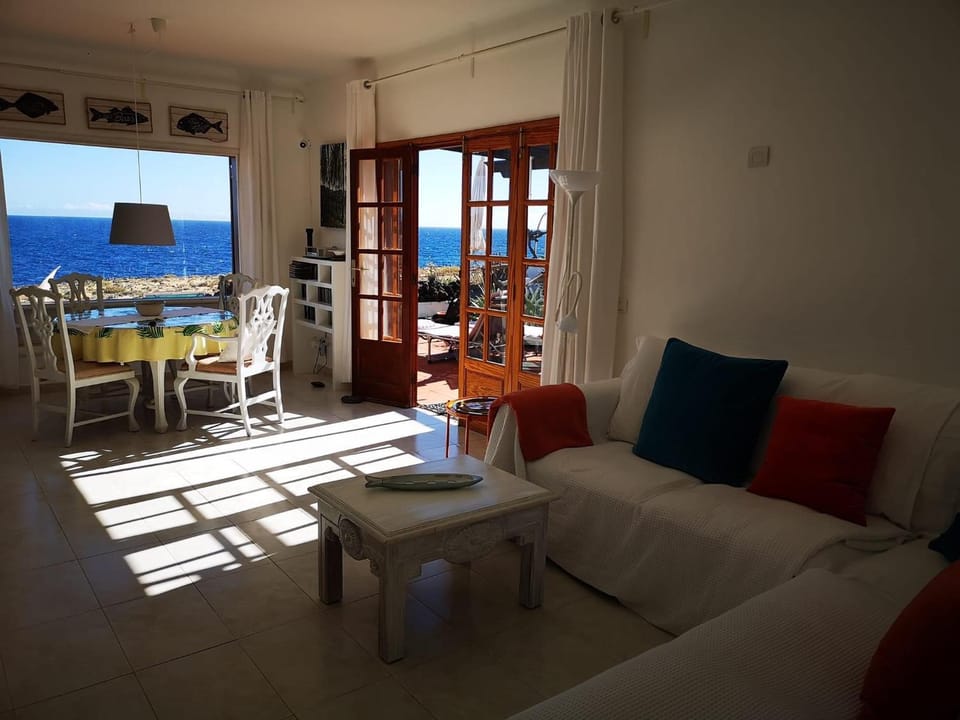 Living room, Sea view