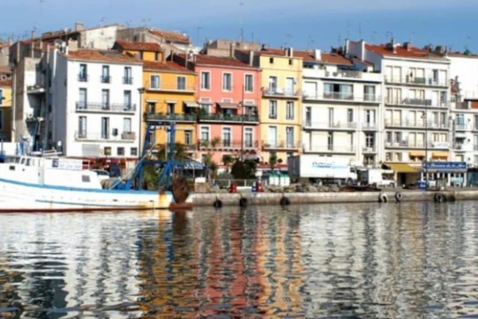 Appartement d’exception en centre ville sur quai Apartment in Occitanie