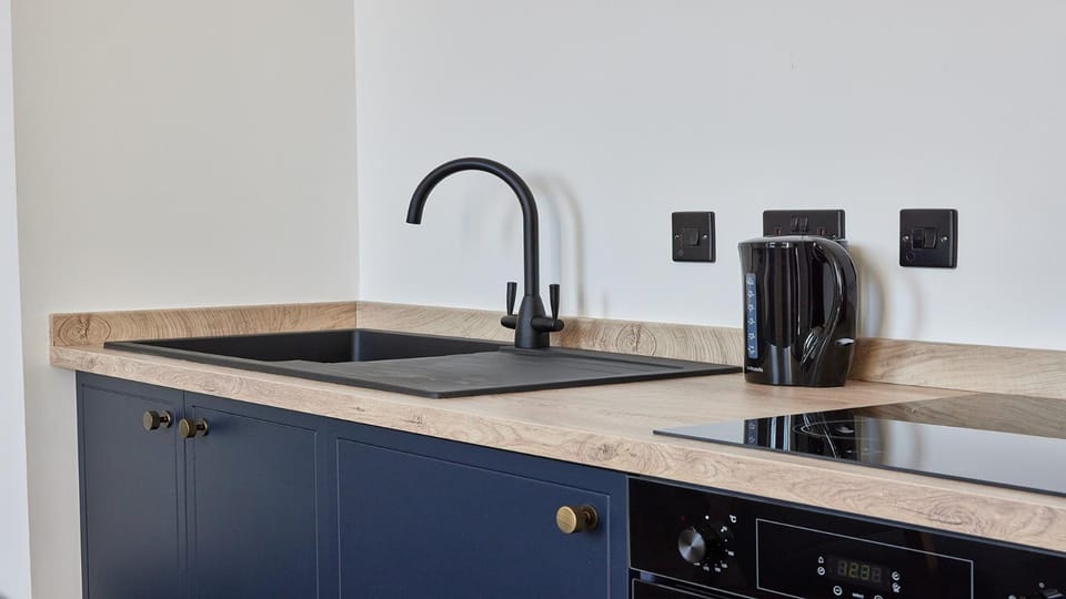 Coffee/tea facilities, Kitchen or kitchenette