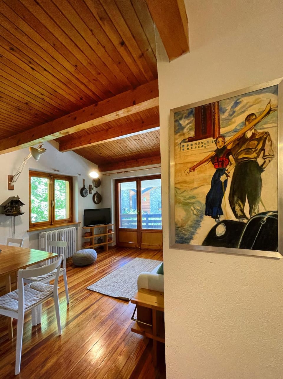 Living room, Decorative detail, Dining area