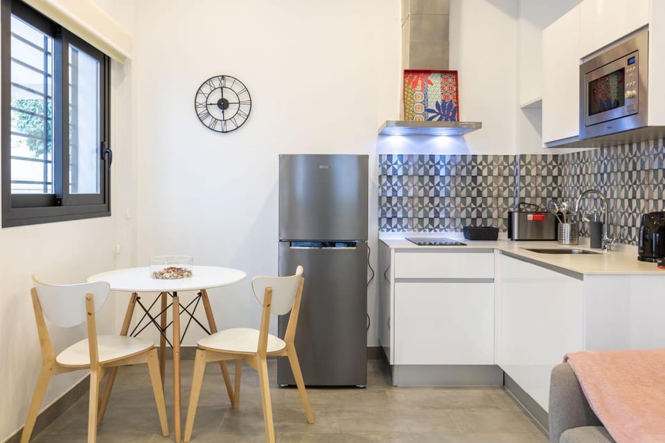 Nine O´Clock Castellar by Valcambre Apartment in Seville